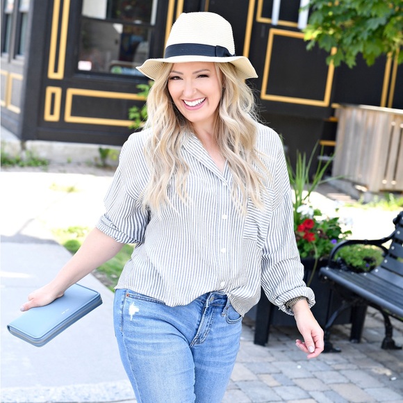 Meet your Posher, Ashley - Picture 1 of 1